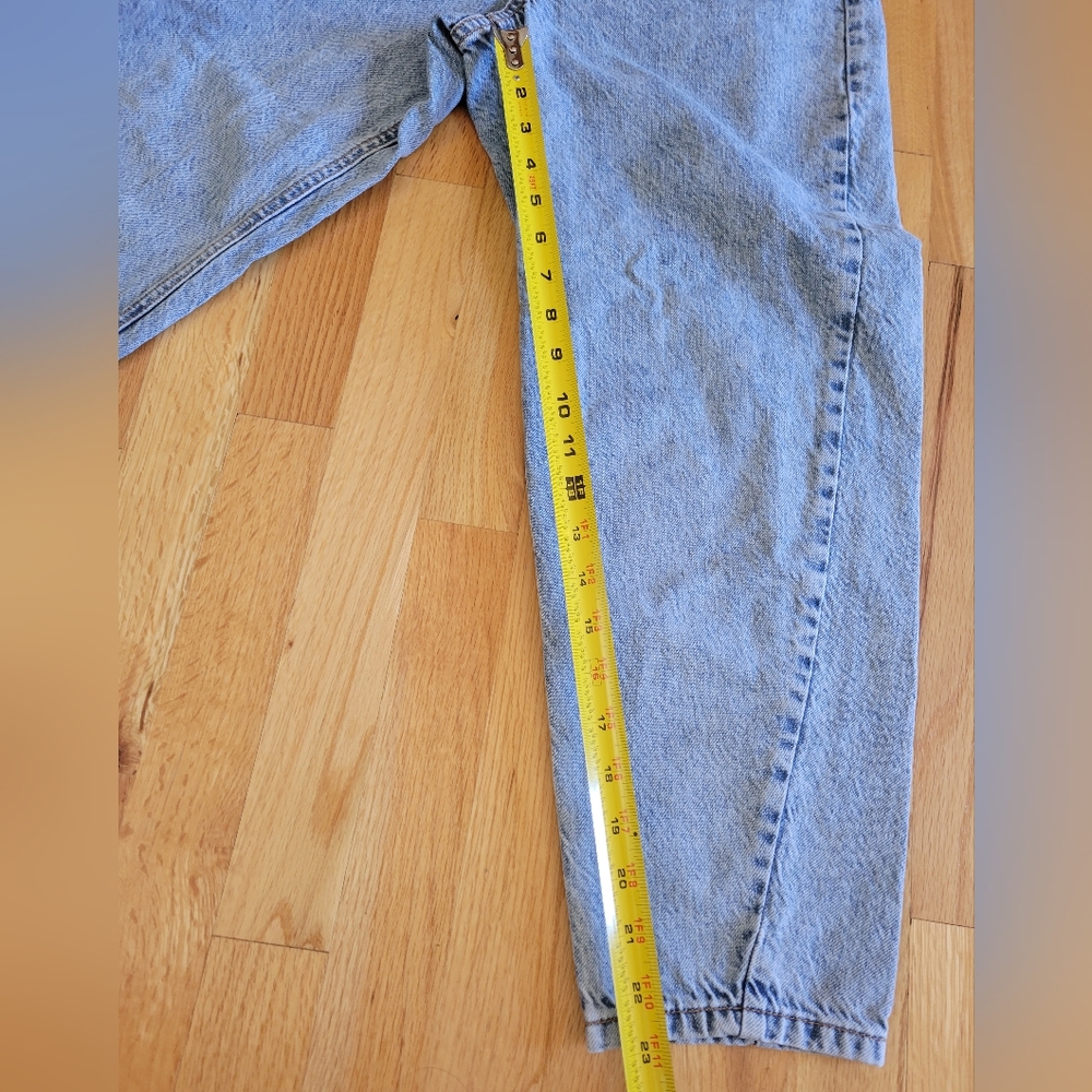 Topshop Ovoid Crop Moto Jeans - Picture 14 of 14